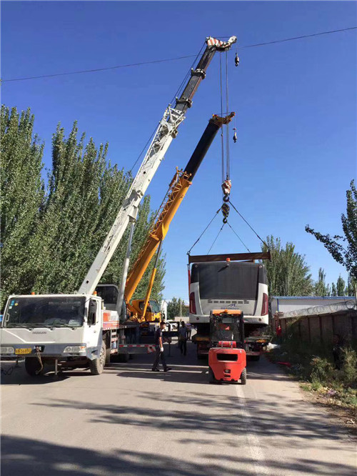 渌口区港口集装箱搬运案例